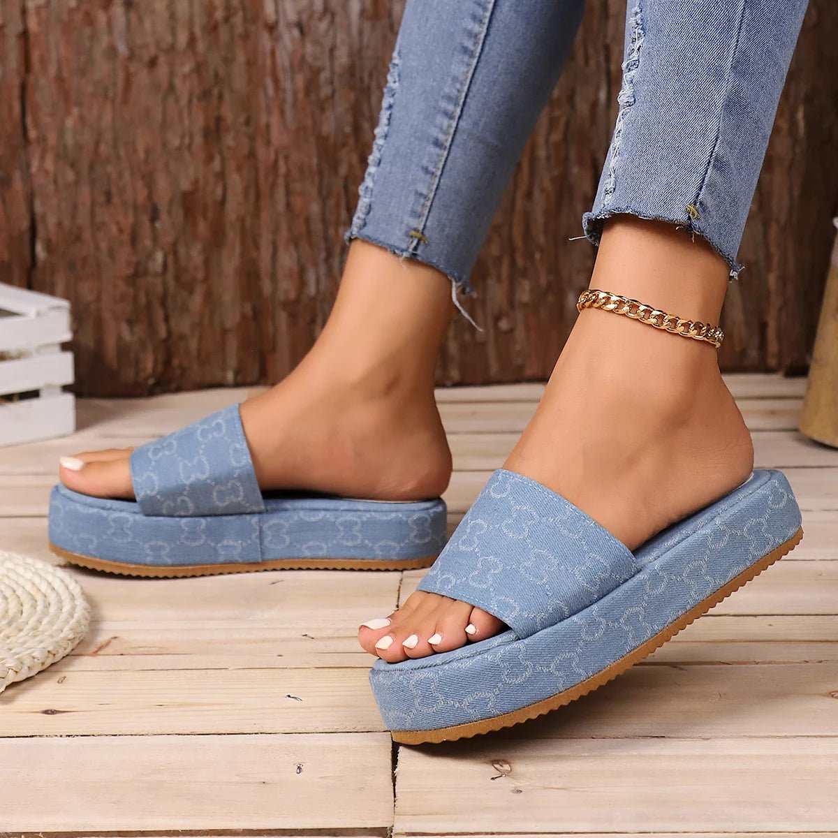 Massicci Sandals